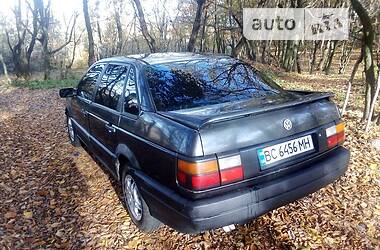 Седан Volkswagen Passat 1990 в Львові