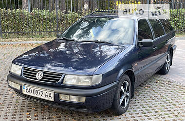 Універсал Volkswagen Passat 1996 в Києві