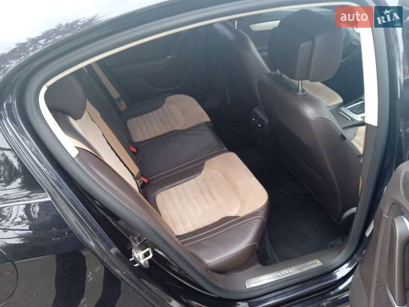 Седан Volkswagen Passat 2012 в Києві