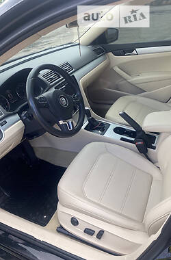 Седан Volkswagen Passat 2012 в Харькове