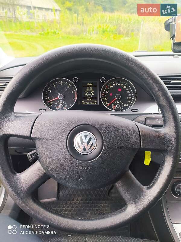Седан Volkswagen Passat 2009 в Хусті