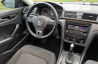 Седан Volkswagen Passat 2014 в Киеве