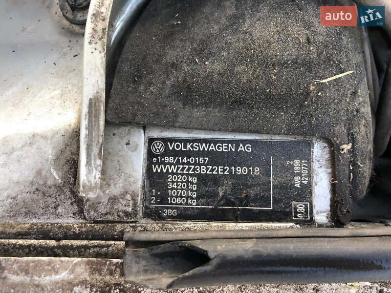 Универсал Volkswagen Passat 2001 в Стрые