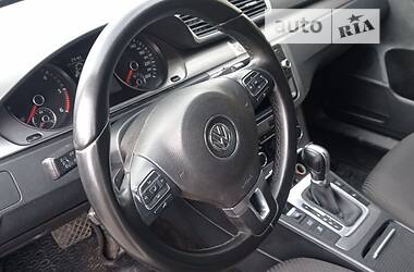 Седан Volkswagen Passat 2013 в Кропивницком