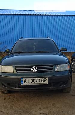 Універсал Volkswagen Passat 1998 в Києві