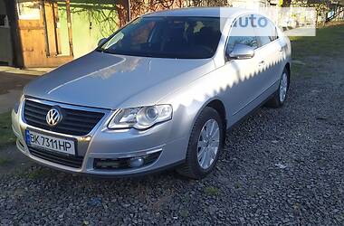 Седан Volkswagen Passat 2006 в Вараші