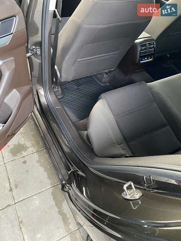 Седан Volkswagen Passat 2015 в Хмельницькому