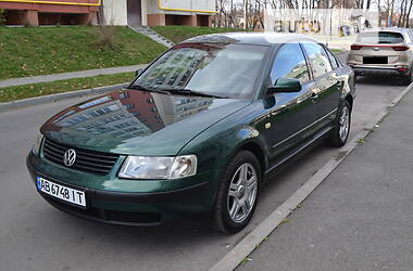 Седан Volkswagen Passat 2000 в Виннице