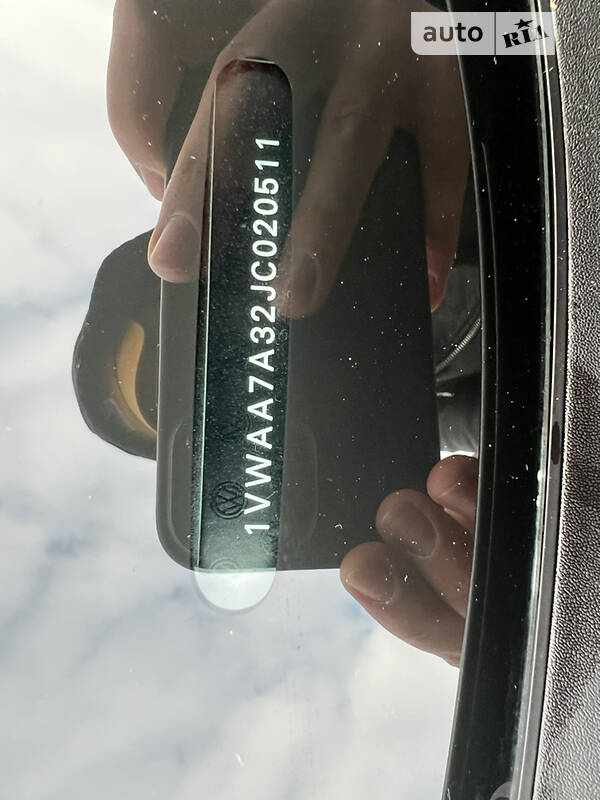 Седан Volkswagen Passat 2018 в Киеве фото 5 Седан Volkswagen Passat 2018 в Киеве