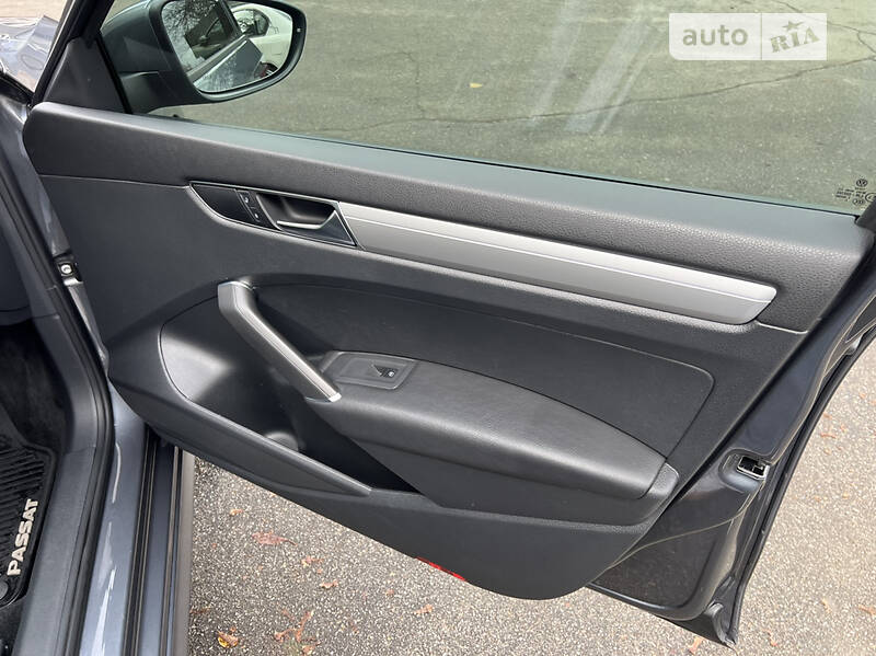 Седан Volkswagen Passat 2018 в Киеве фото 36 Седан Volkswagen Passat 2018 в Киеве