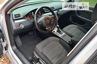 Универсал Volkswagen Passat 2011 в Житомире