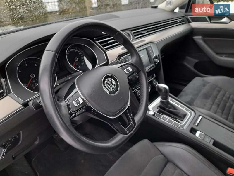 Универсал Volkswagen Passat 2016 в Ковеле фото 32 Универсал Volkswagen Passat 2016 в Ковеле