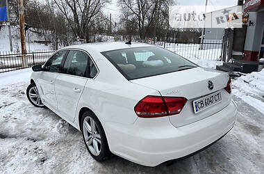 Седан Volkswagen Passat 2013 в Чернигове