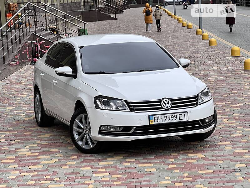 Седан Volkswagen Passat 2013 в 