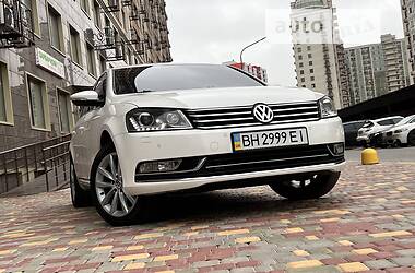 Седан Volkswagen Passat 2013 в 