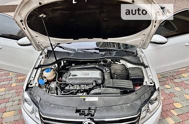 Седан Volkswagen Passat 2013 в 