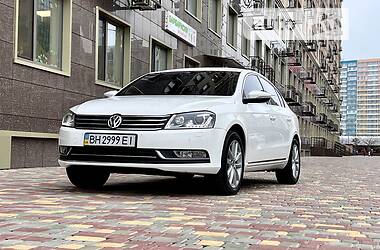 Седан Volkswagen Passat 2013 в 