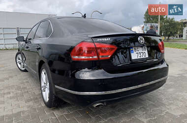 Седан Volkswagen Passat 2013 в Львове