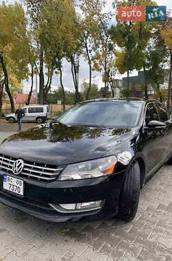 Седан Volkswagen Passat 2013 в Львове