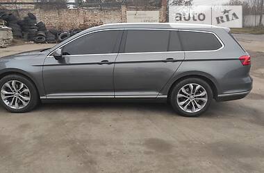 Универсал Volkswagen Passat 2016 в Луцке