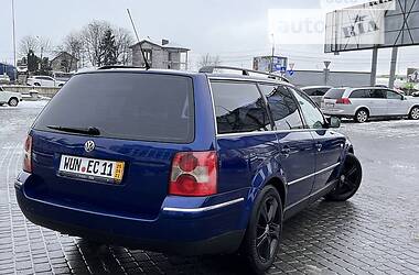 Универсал Volkswagen Passat 2001 в Бродах