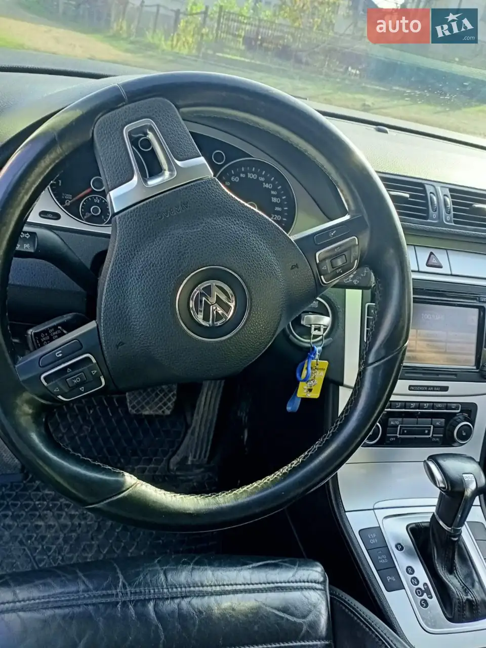 2010 Volkswagen Passat - мініатюра 16
