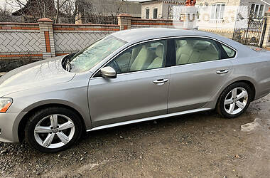 Седан Volkswagen Passat 2013 в Кропивницком