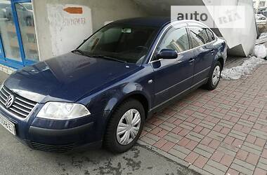 Седан Volkswagen Passat 2000 в Киеве