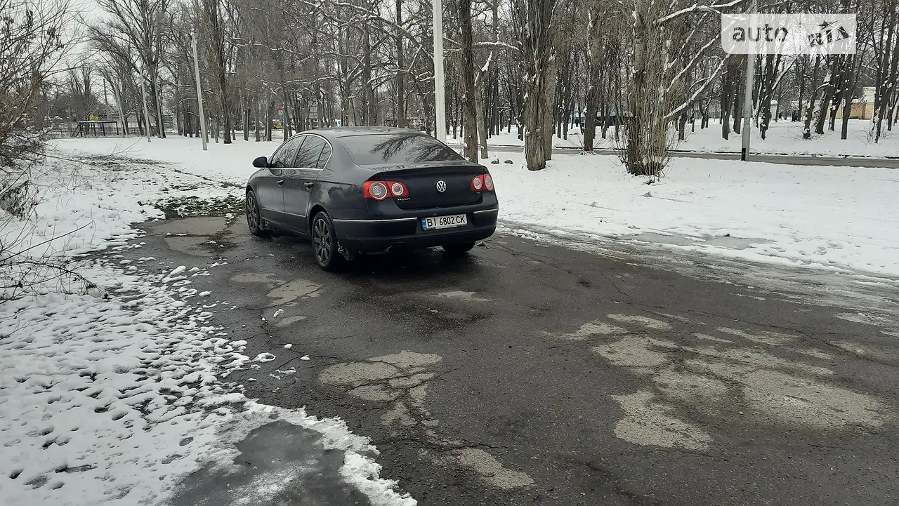 2010 Volkswagen Passat - мініатюра 13
