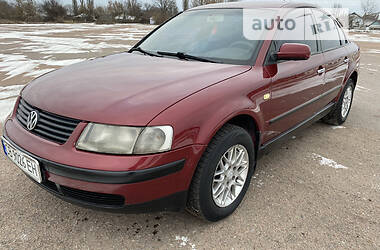 Седан Volkswagen Passat 2000 в 