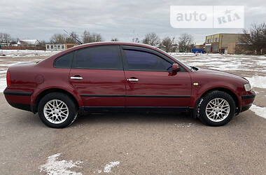 Седан Volkswagen Passat 2000 в 