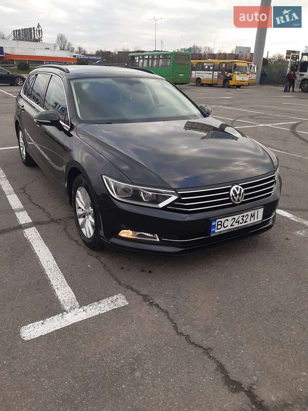 Универсал Volkswagen Passat 2016 в Ужгороде