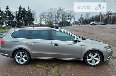 Универсал Volkswagen Passat 2011 в Житомире