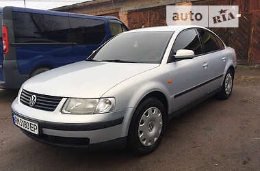 Седан Volkswagen Passat 1996 в Житомире