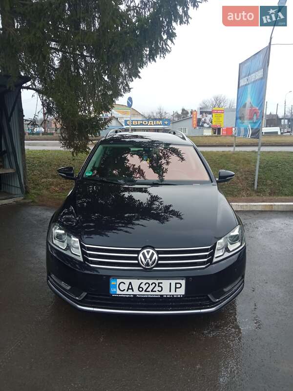 Універсал Volkswagen Passat 2011 в Черкасах