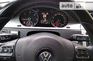 Седан Volkswagen Passat 2010 в Бориславе