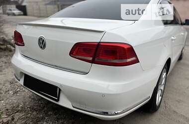 Седан Volkswagen Passat 2011 в Дніпрі