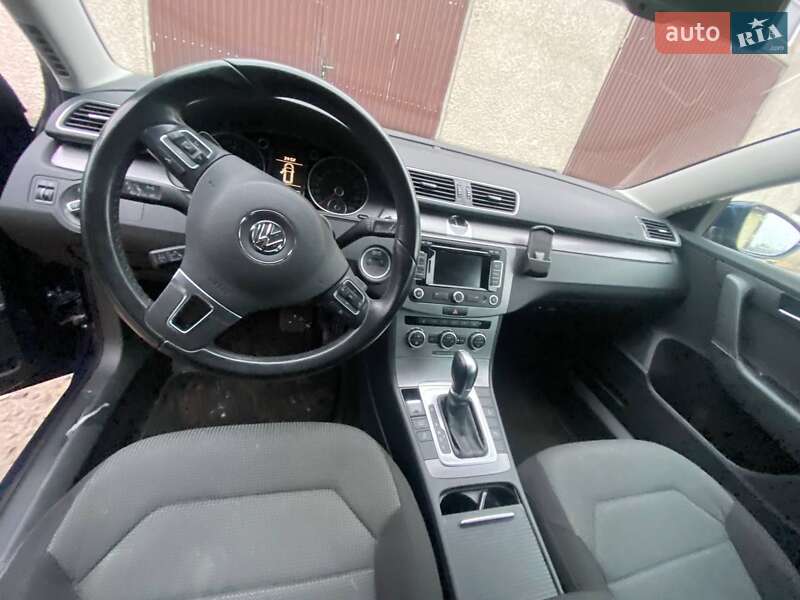 Універсал Volkswagen Passat 2014 в Любомлі