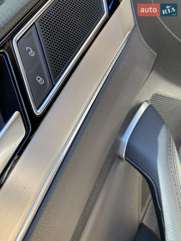 Седан Volkswagen Passat 2017 в Дніпрі