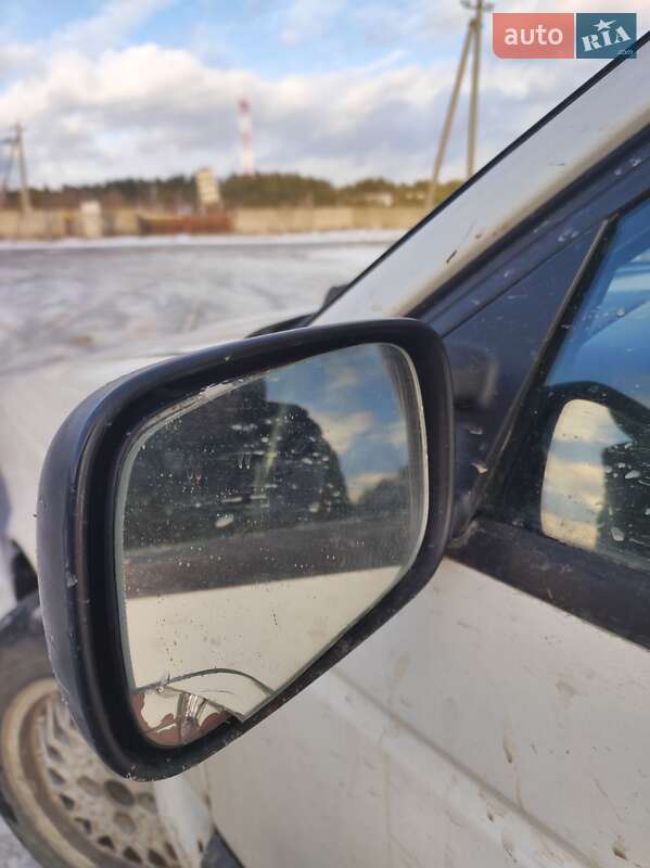 Універсал Volkswagen Passat 1992 в Вараші