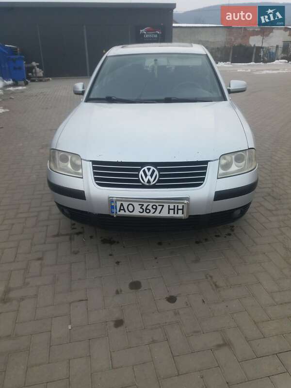 Седан Volkswagen Passat 2001 в Ужгороде