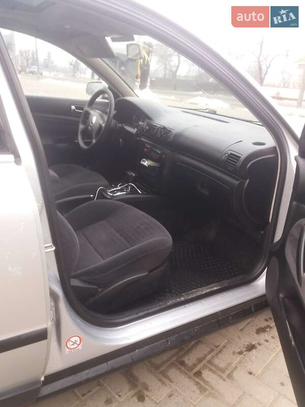 Седан Volkswagen Passat 2001 в Ужгороде