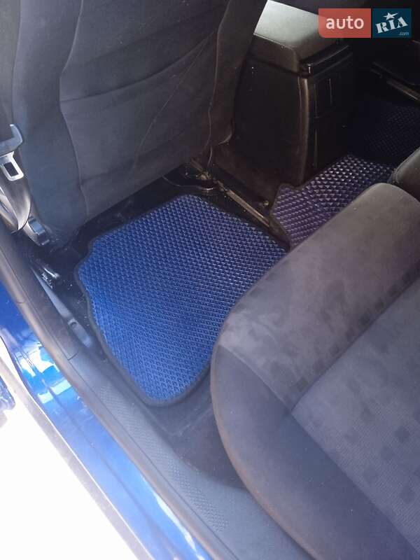 Универсал Volkswagen Passat 2001 в Любомле