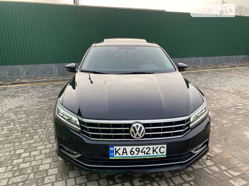 Седан Volkswagen Passat 2016 в Чернигове