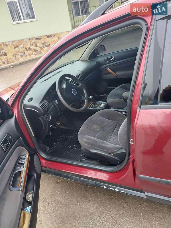 Універсал Volkswagen Passat 1999 в Могилів-Подільському