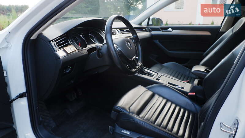 Універсал Volkswagen Passat 2015 в Києві