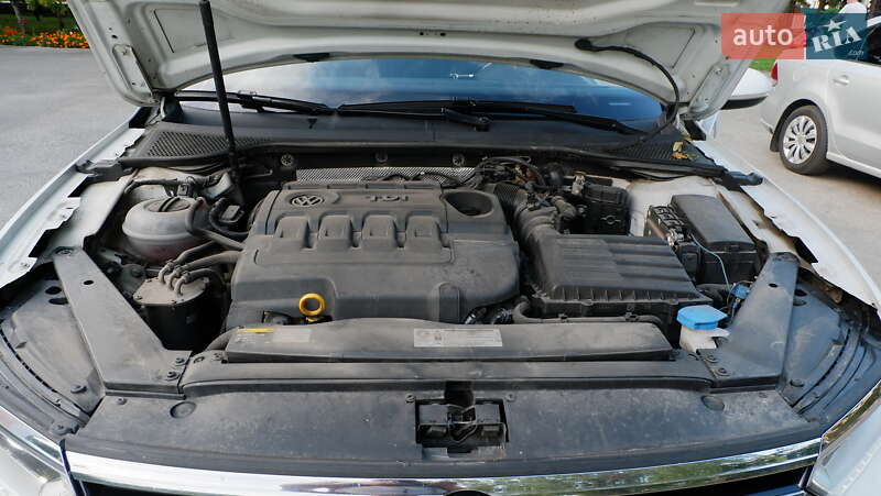 Універсал Volkswagen Passat 2015 в Києві