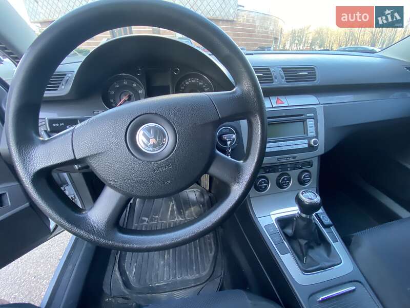Седан Volkswagen Passat 2007 в Одессе