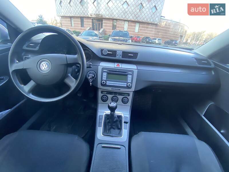 Седан Volkswagen Passat 2007 в Одессе