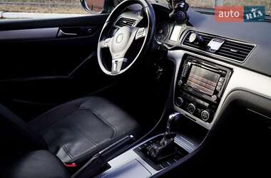 Седан Volkswagen Passat 2012 в 